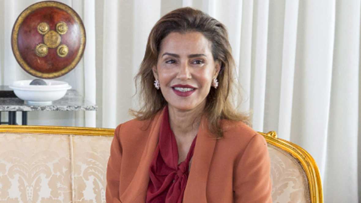 Arrivée à Londres de SAR la Princesse Lalla Meryem pour représenter SM le Roi à la cérémonie de Arrivée à Londres de SAR la Princesse Lalla Meryem pour représenter SM le Roi à la cérémonie de