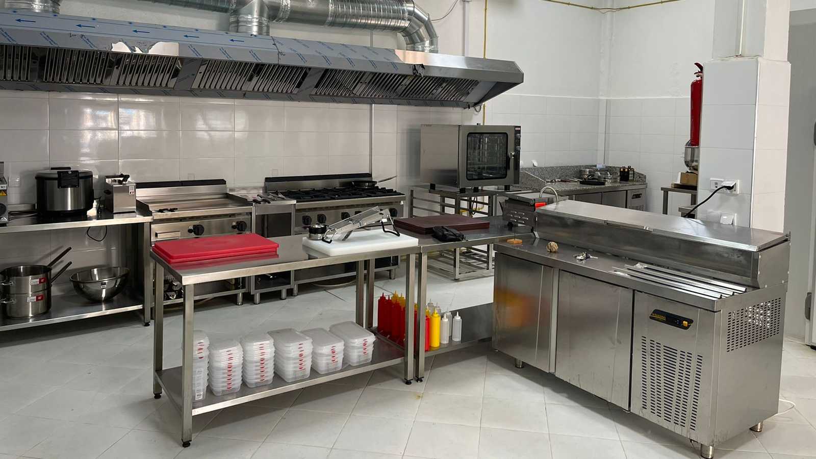 Les "dark kitchens", ce concept qui chamboule les paradigmes de la